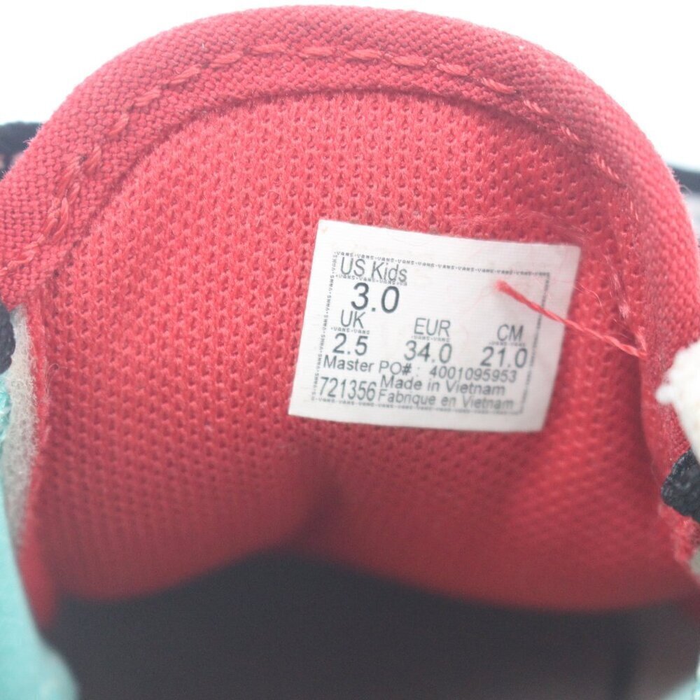 VANS - Picture 10 of 11